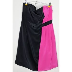 SALE Tibi Black & Fuscia Silk Strapless Dr…